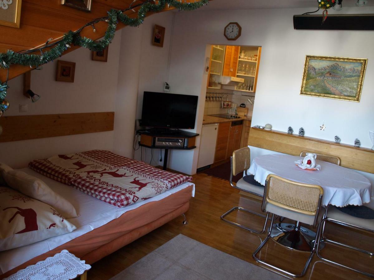 Apartma Snezko Kranjska Gora Bagian luar foto
